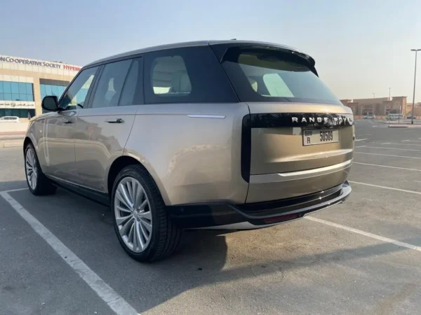 Make a grand entrance with our Range Rover Autobiography rental for a luxurious Dubai experience